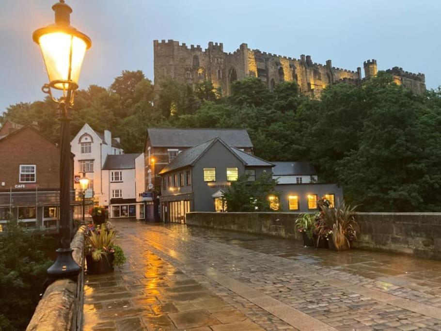 Durham Hideaway Apartment ภายนอก รูปภาพ